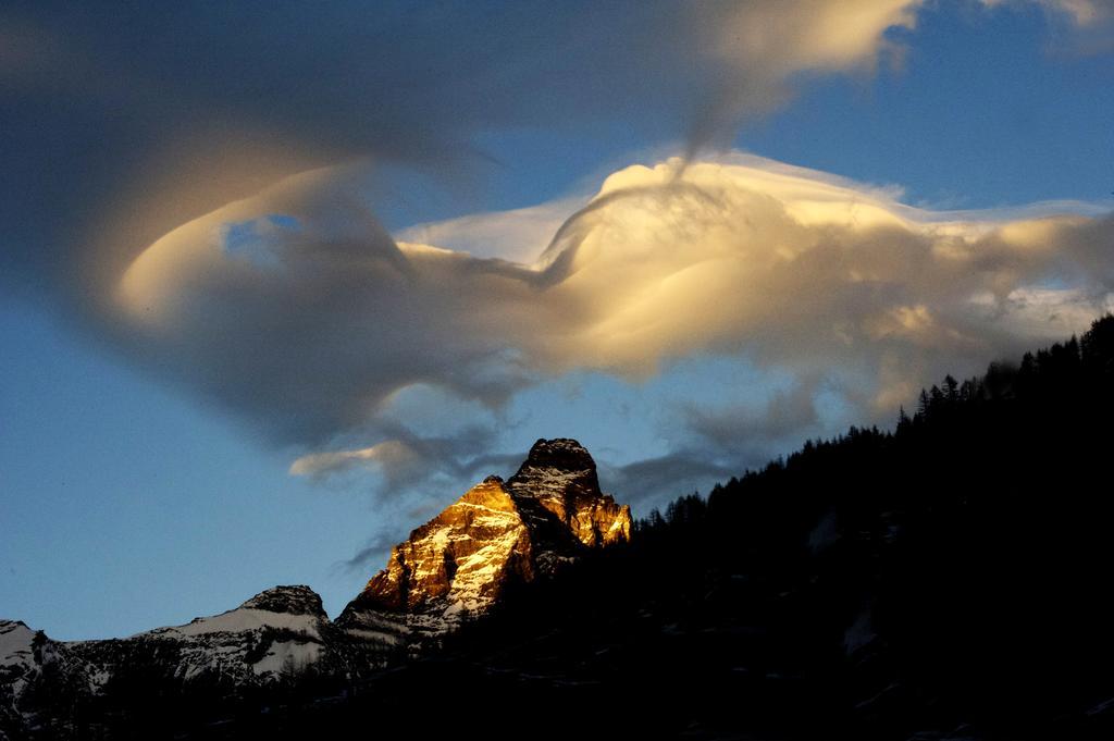 Les Neiges D'Antan Hotel Breuil-Cervinia Bagian luar foto